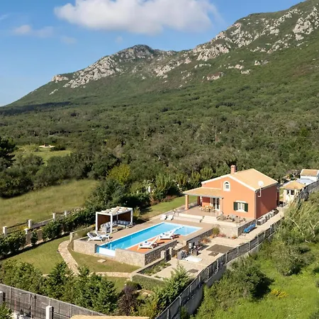 别墅 Casa Alta Mare Seaside Residence *